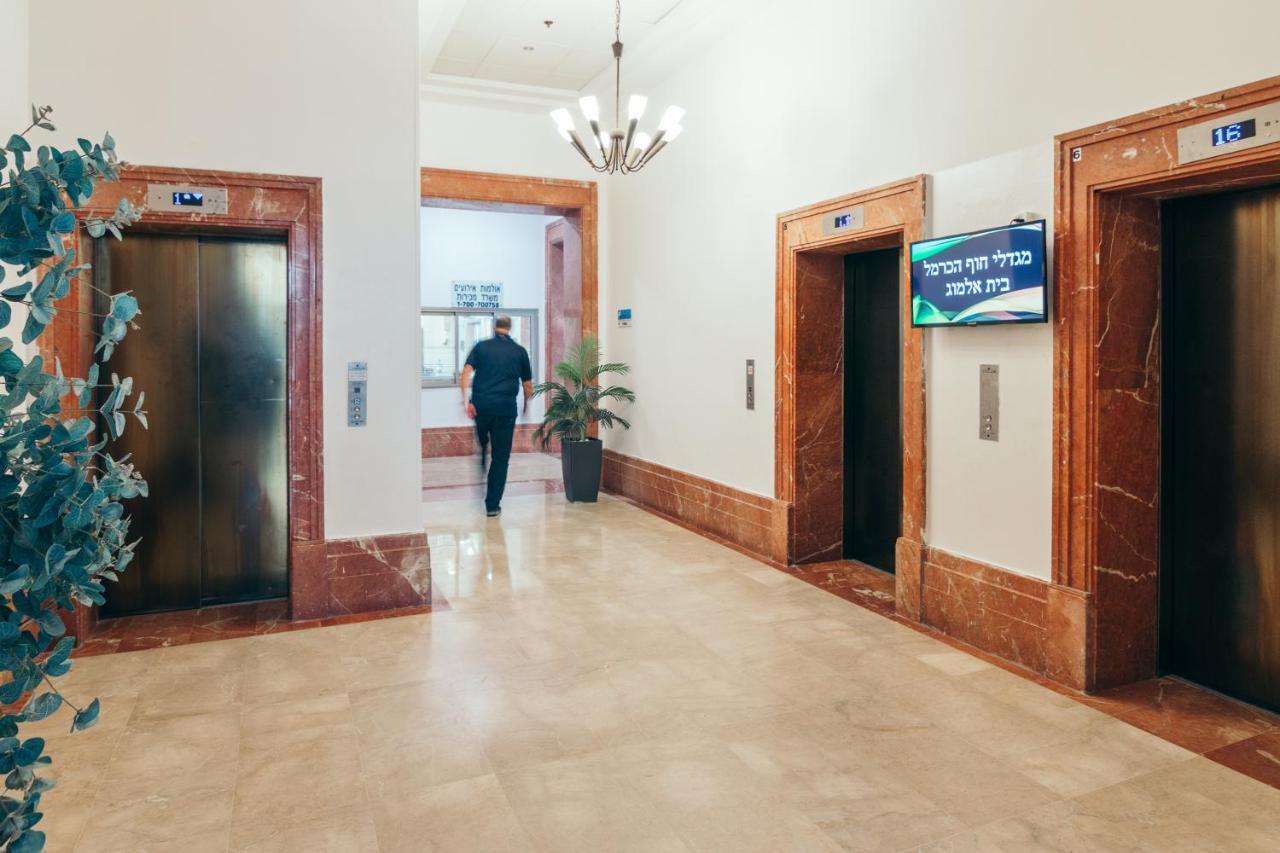 Almog Haifa Israel Apartments מגדלי חוף הכרמל Bagian luar foto