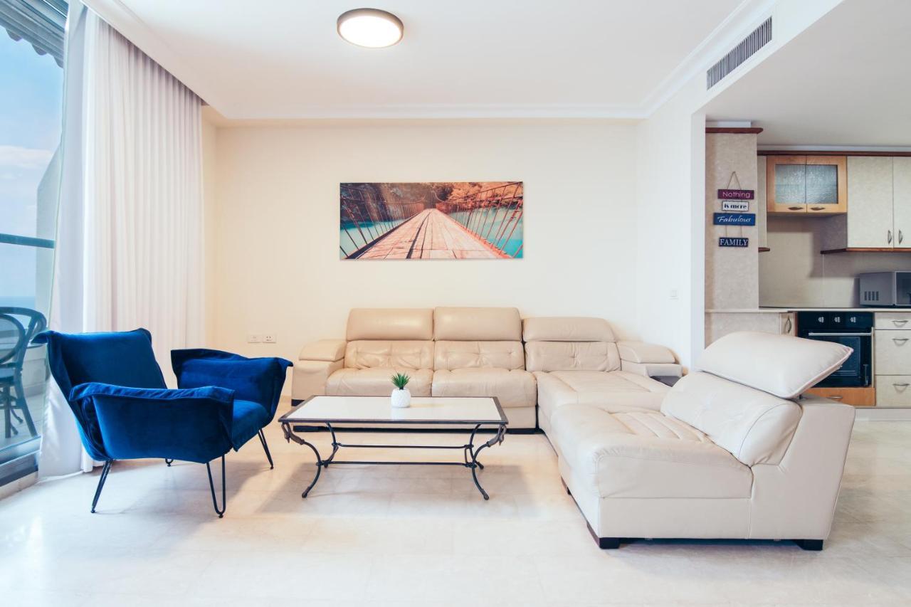 Almog Haifa Israel Apartments מגדלי חוף הכרמל Bagian luar foto